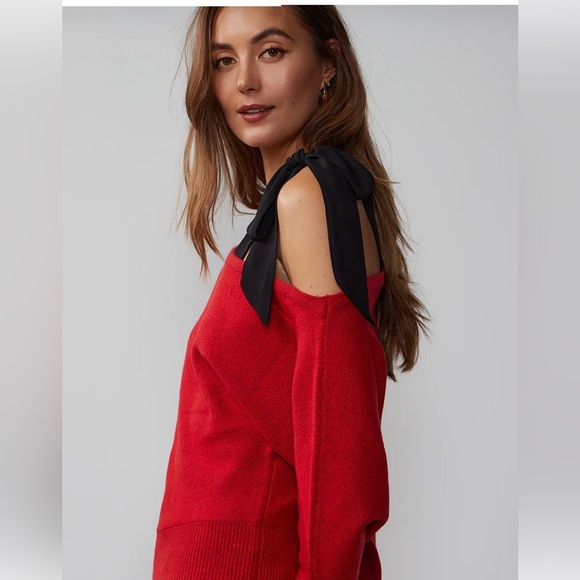 Tis the season to slip into soft sophisticated velvet off the shoulder sweater - Picture 3 of 6